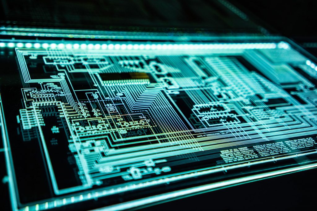 IT-Ausstattung und Geräteinstallation – LytraG-System